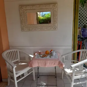 Via Buonarroti Bed & Breakfast Follonica