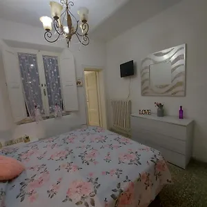 Stanza Vittoria Affittacamere Pisa